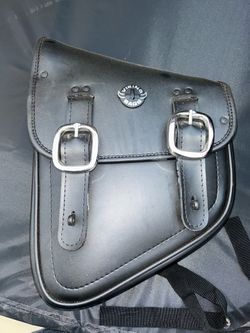 Leather saddle bag