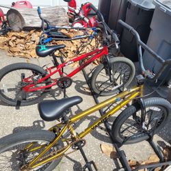 2 BMX 1 Cubsala Yaphet 1 Hoffman Wing bike bicycle 20" Tires Both together for $100 FIRM 