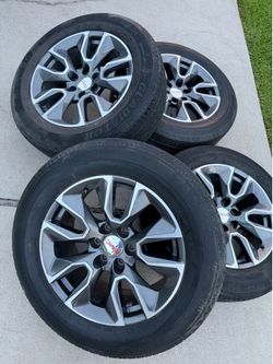 20” RST chevy wheels OEM 6Lug