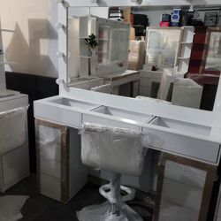 Makeup Vanity 