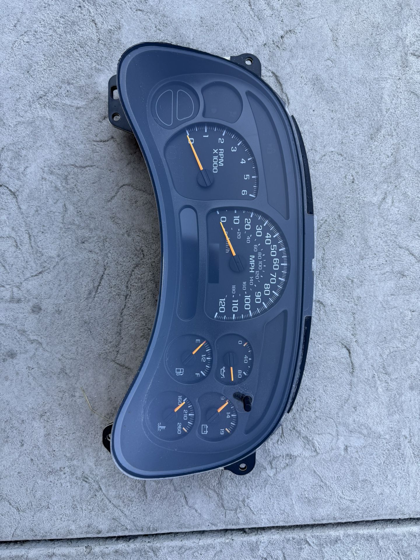 Chevy Tahoe Cluster