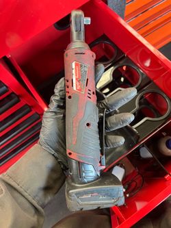 Milwaukee 3/8 ratchet