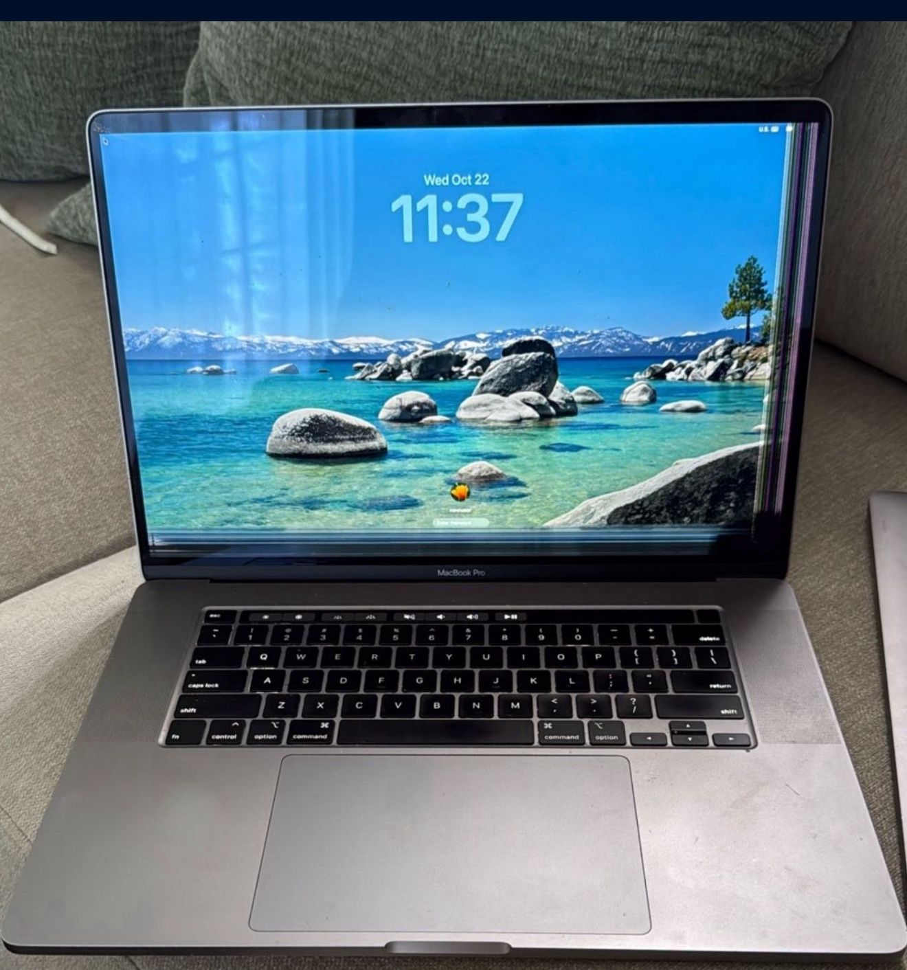 2019 16inch MacBook Pro, I9 16gb Ram, 1TB HD