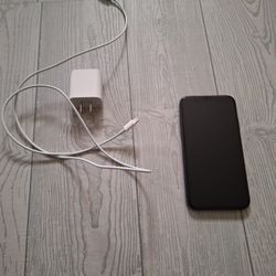 iPhone 11 64 GB - Excellent Condition