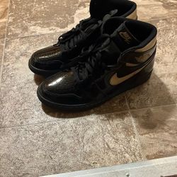 Jordan 1s Limited Edition Black And Gold  NEW