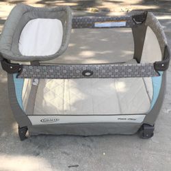 Pack N Play  Graco