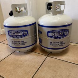 2 EMPTY   TANKS  GAS  PROPANE