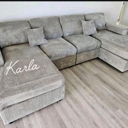 Beautiful‼️ Gray 2-Pc Corduroy Sectional Sofa Couch With 2 Accent Pillows