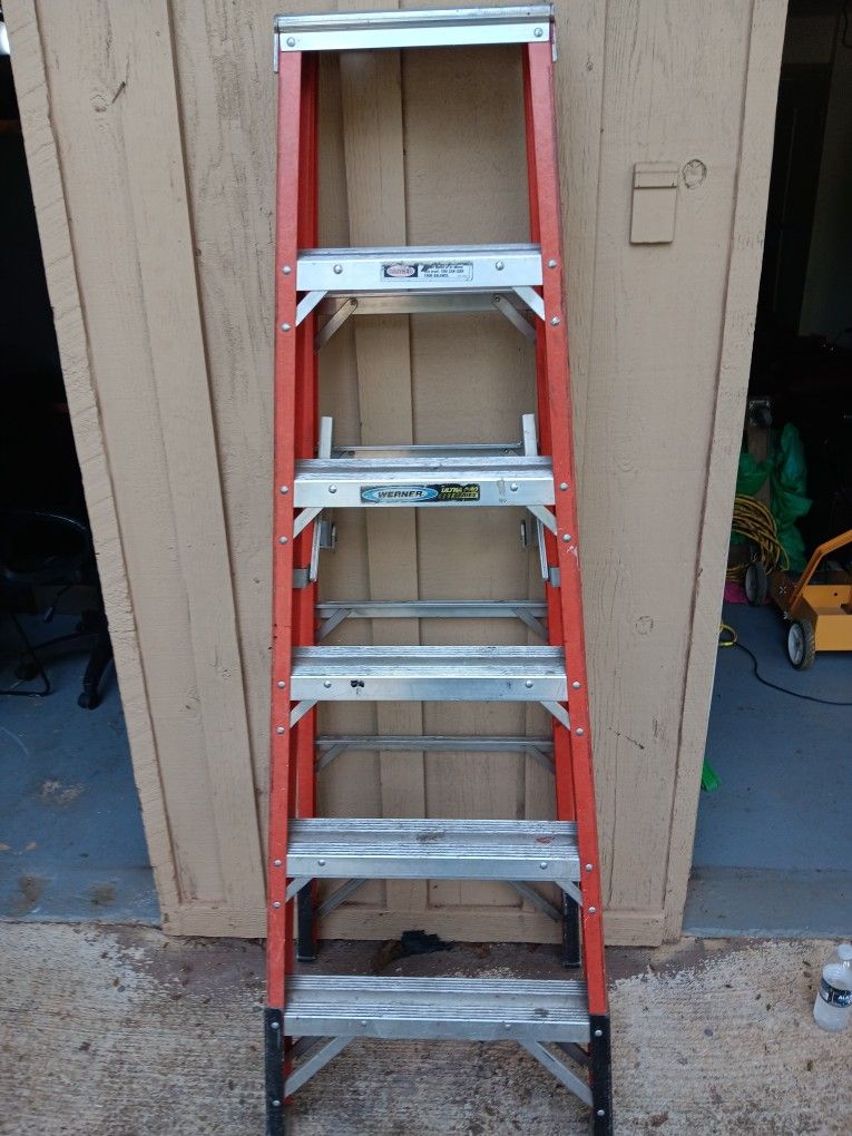 WERNER ULTRA PRO SEIRIES 6FT LADDER.