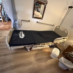 HillRom Versacare P3200 Hospital bed
