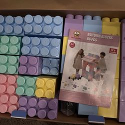 Massbricks Building Blocks 86pcs With Wheels