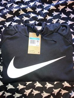 NIKE MENS  ACTIVE SWEATSHIRT SIZE: MEDIUM