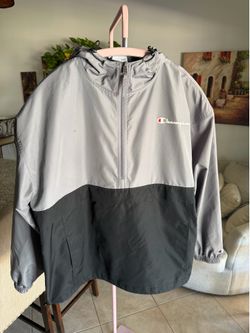 Champion wind breaker