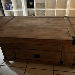 Chest Coffee Table 