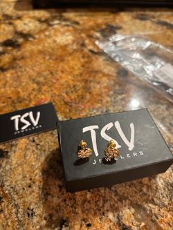 14k Gold nugget earrings