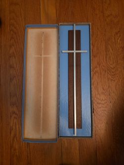 Vintage C.R. Gibson Wood and Metal Decorative Wall Cross