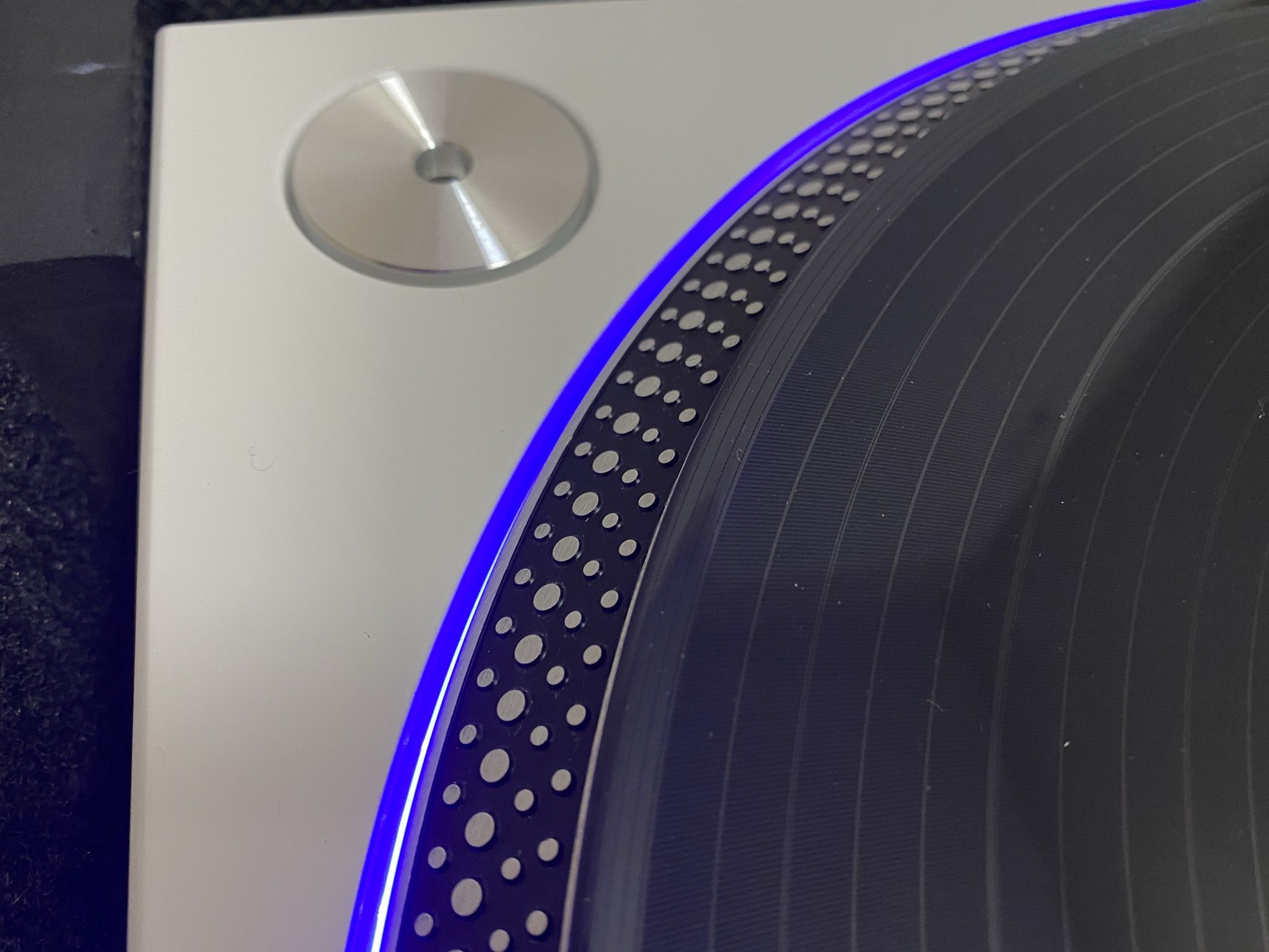 Technics Sl1200mk2 Beautiful Gloss White Pro Dj turntables!!! for Sale