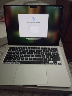 Macbook air 13"  2025