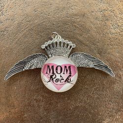 Mom Pendant
