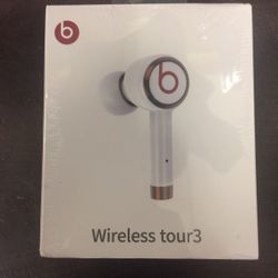 Beats Wireless Tour3, Wireless Earphones NEW in the box never opened Great Christmas