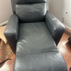 Southern Motion Blue Leather Recliner