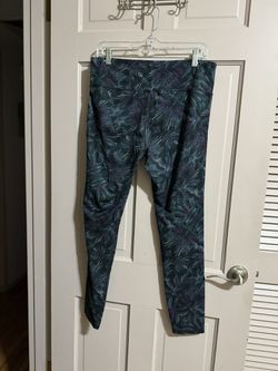 Women's Champion Active Wear Leggings Athletic Size XL for Sale in Tacoma,  WA - OfferUp