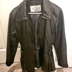 Womens Leather Jacket. Like New. 