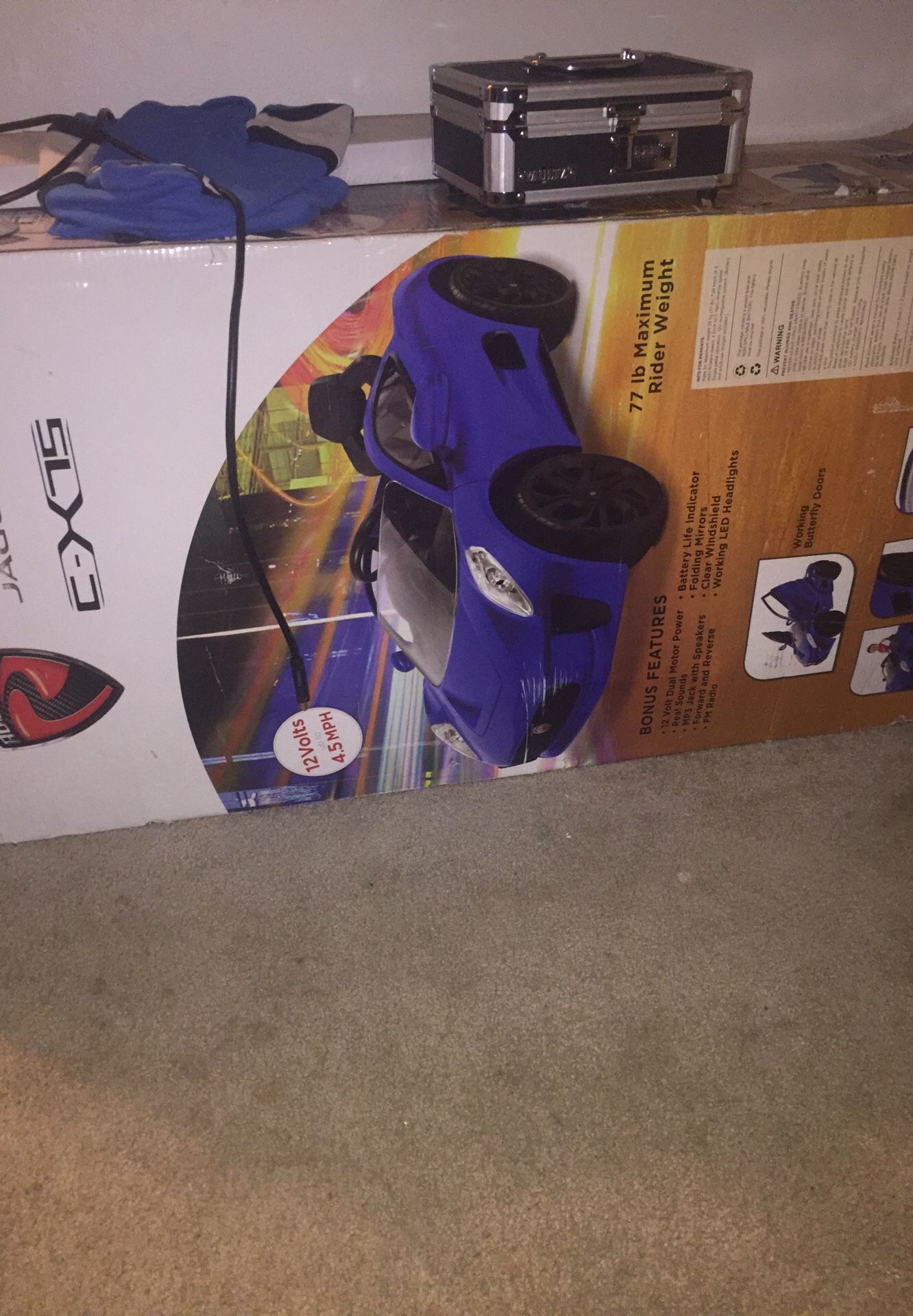 Jag car BRAND NEW !!!