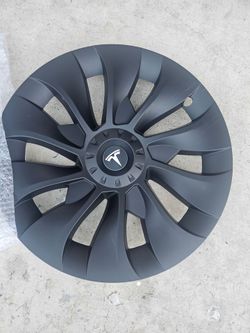 Tesla hub caps model y / 3