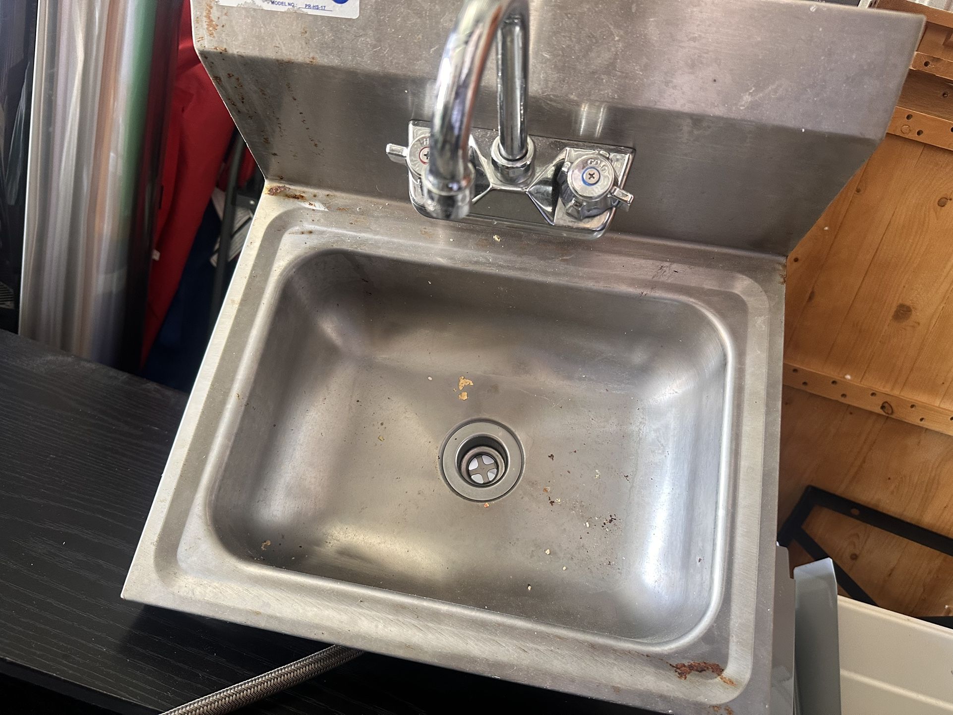 Stainless Steel Sink 17”x15”