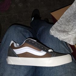 Knu School Vans Size 8 Mens