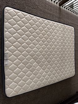 Queen Mattress, Foam, Like New, Protector Always Used, Lightweight