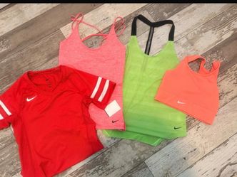 Nike Athletic Tops Bundle – 4 Pieces XS