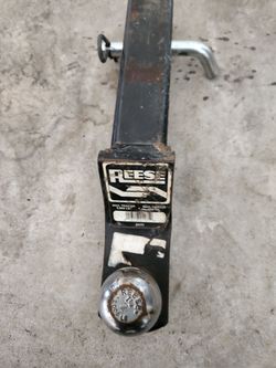 Reese tow hitch with 1 7/8 ball, pin & locking clip