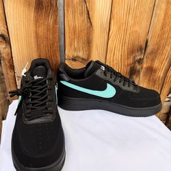 Men’s shoes brand new size 10 no box