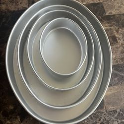Wilton 4 Piece Oval Cake Pan Set