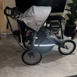 Rebel Jogging Stroller w| Memory Foam Seats 