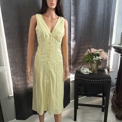 Yellow dress size L