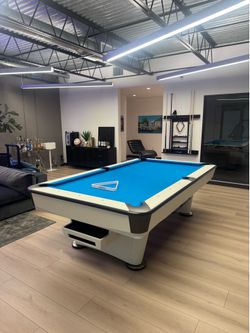🔥 Brunswick “Gold Crown VII” Pool Table