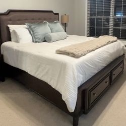 King Bed With Storage