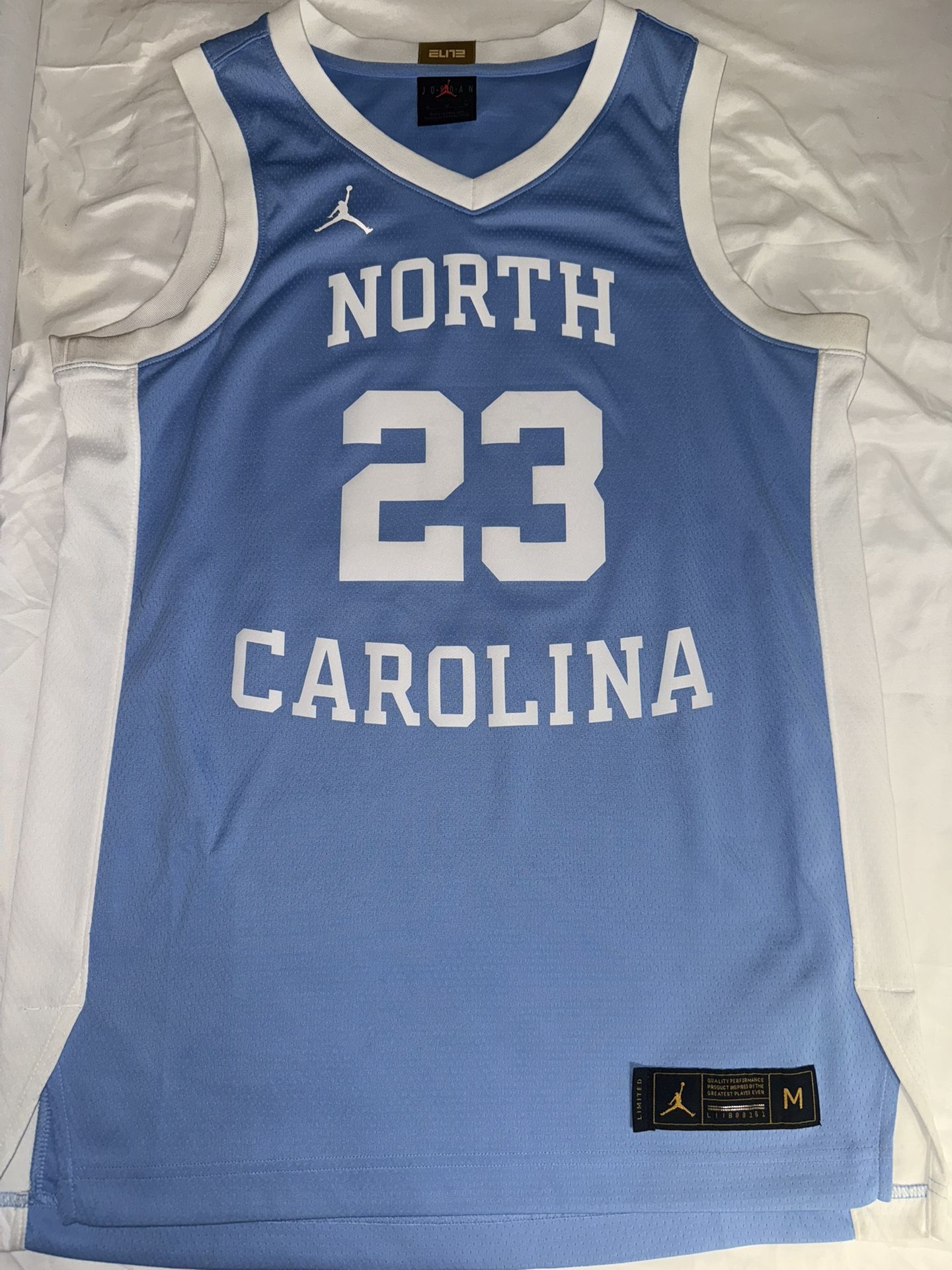 Jordan Men's UNC Tar Heels Jordan Limited Jersey-Light Blue-(SIZE:M)