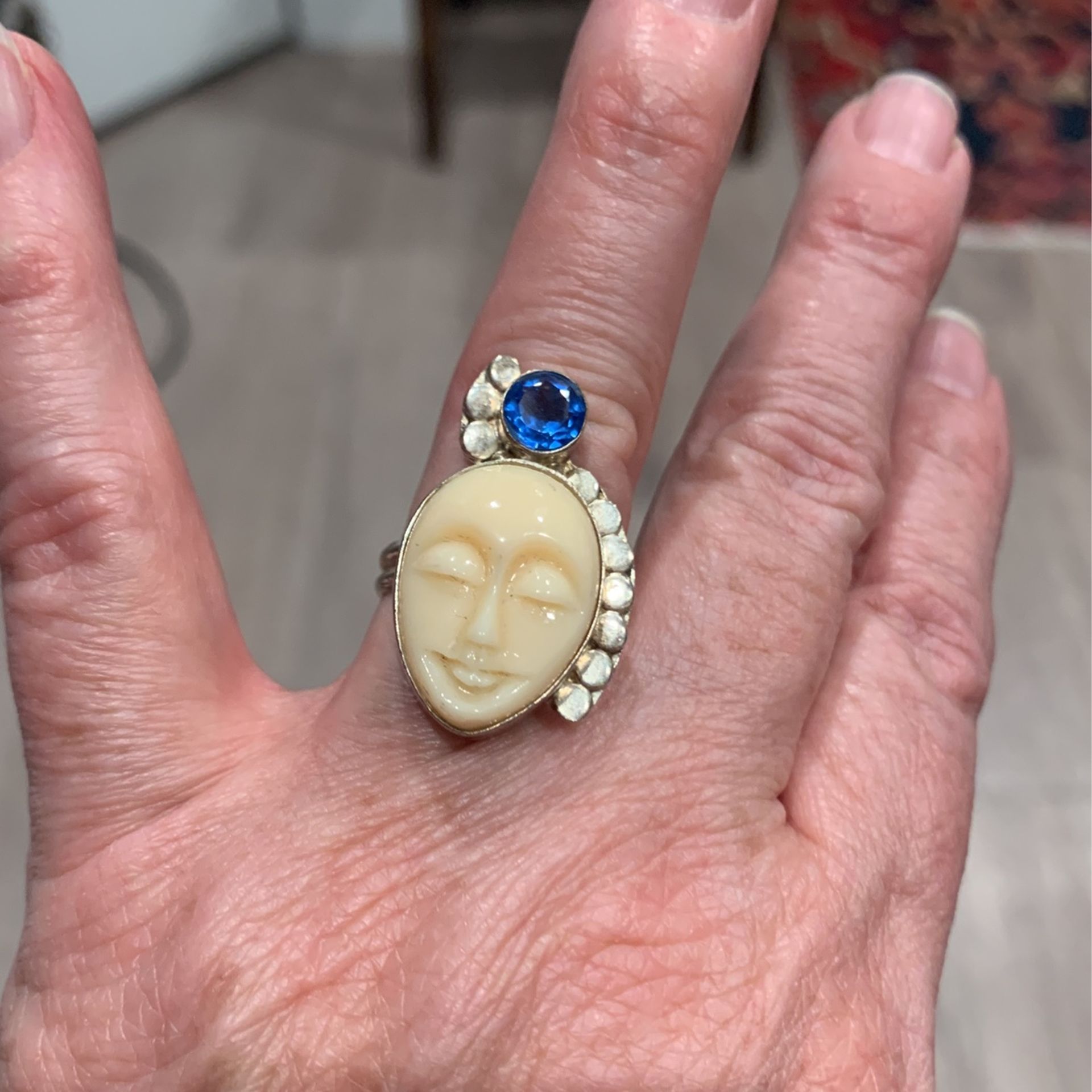 VERY COOL FACE RING-Blue Stone