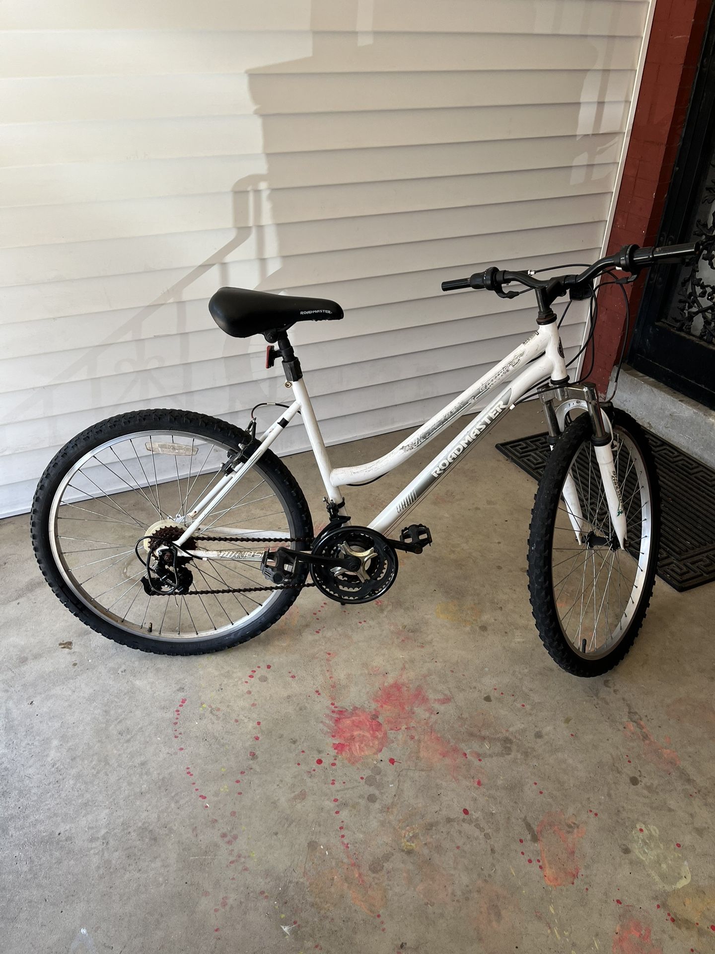 ROADMASTER - 26 Inch - BICYCLE .