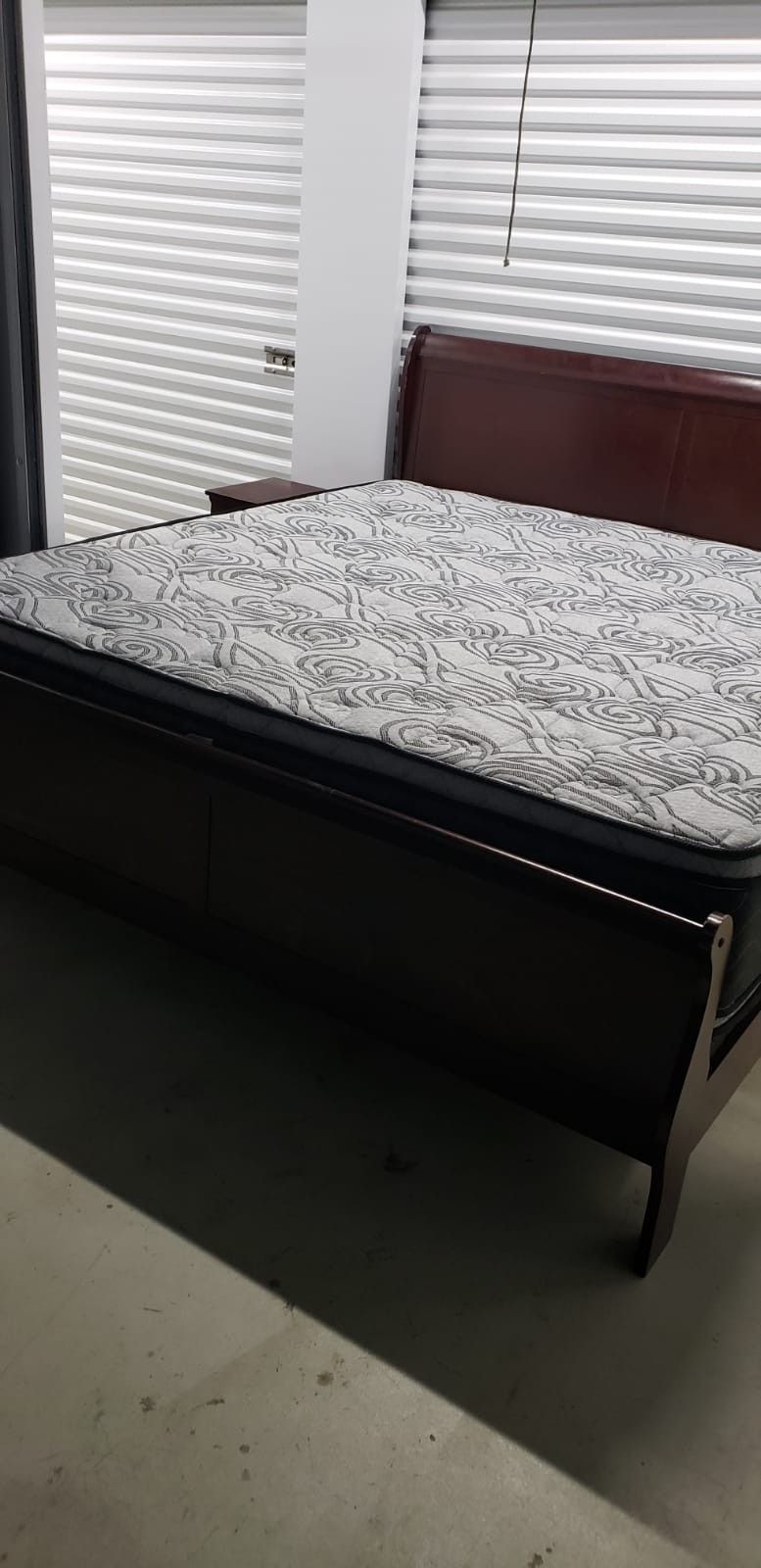 King Bedroom Set With Matress