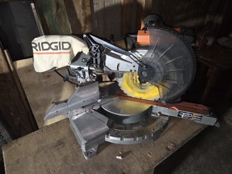 Rigid 12 Inch Saw