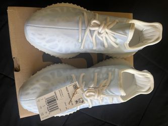 YEEZY BOOST 350 V2