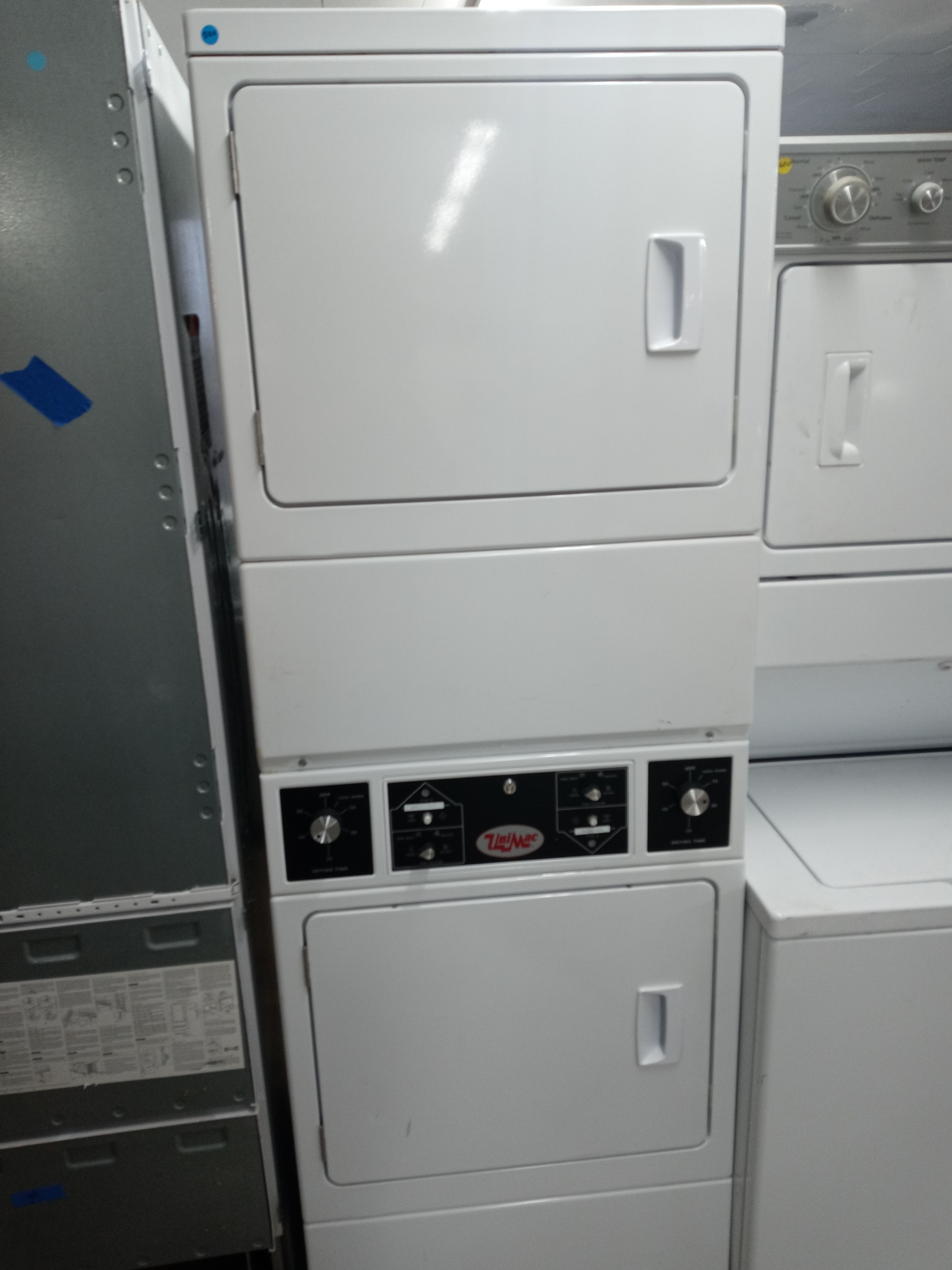 Unimac unitized dryer tower (needs two 220v outlets) - Free delivery