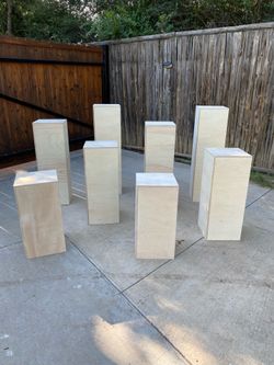 pedestals display