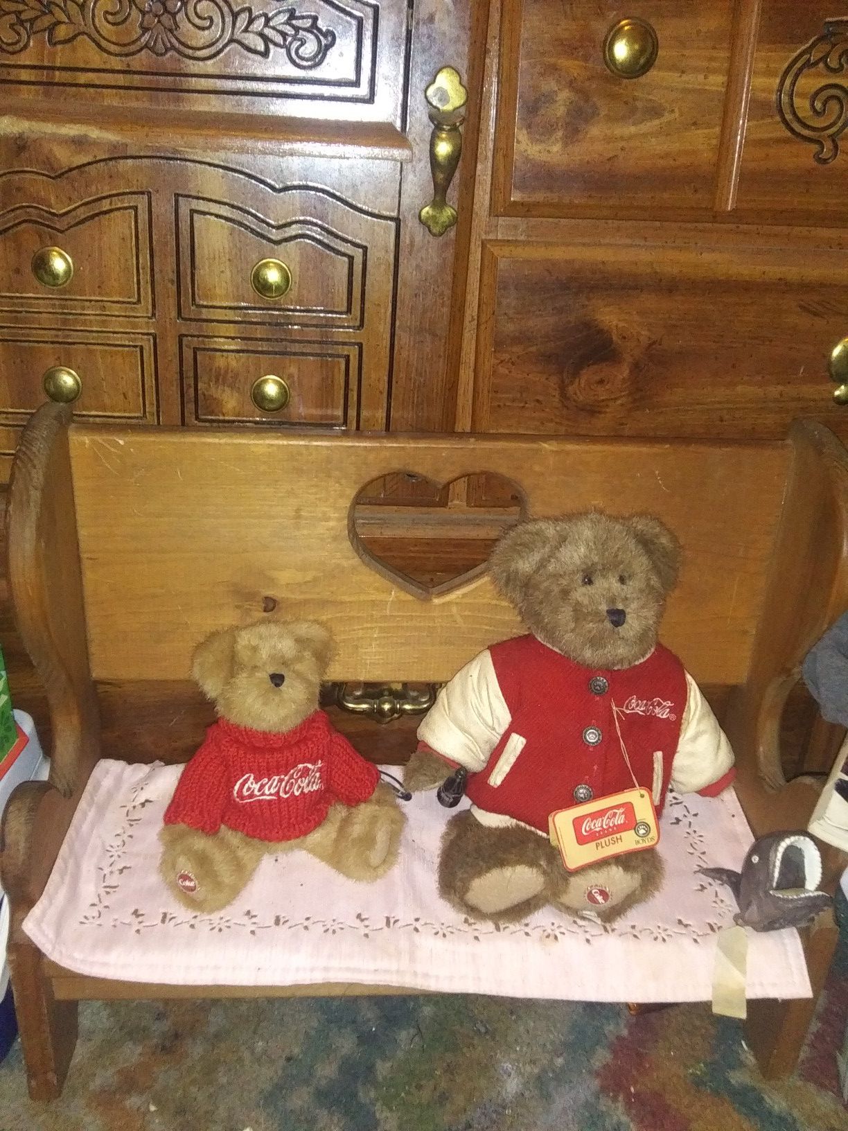 Coke Cole bears and beanch