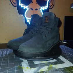 Black swayed timberlands